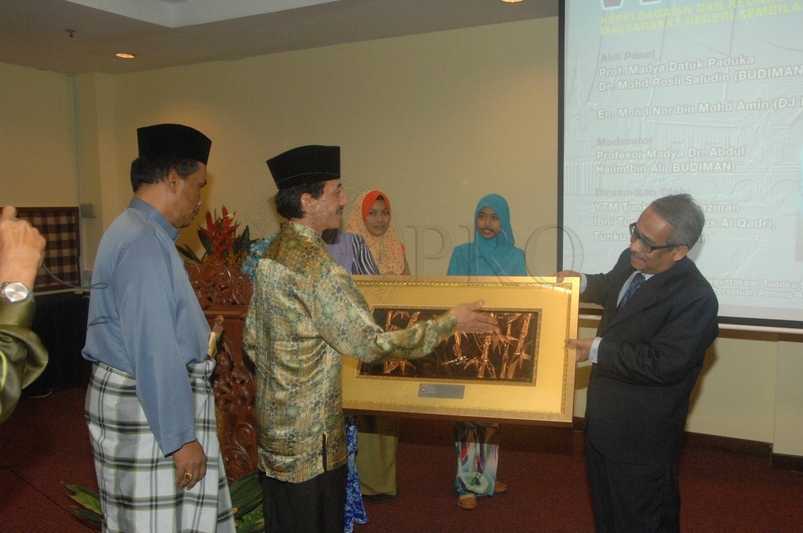 PRO 14 33 WACANA FBA 0279